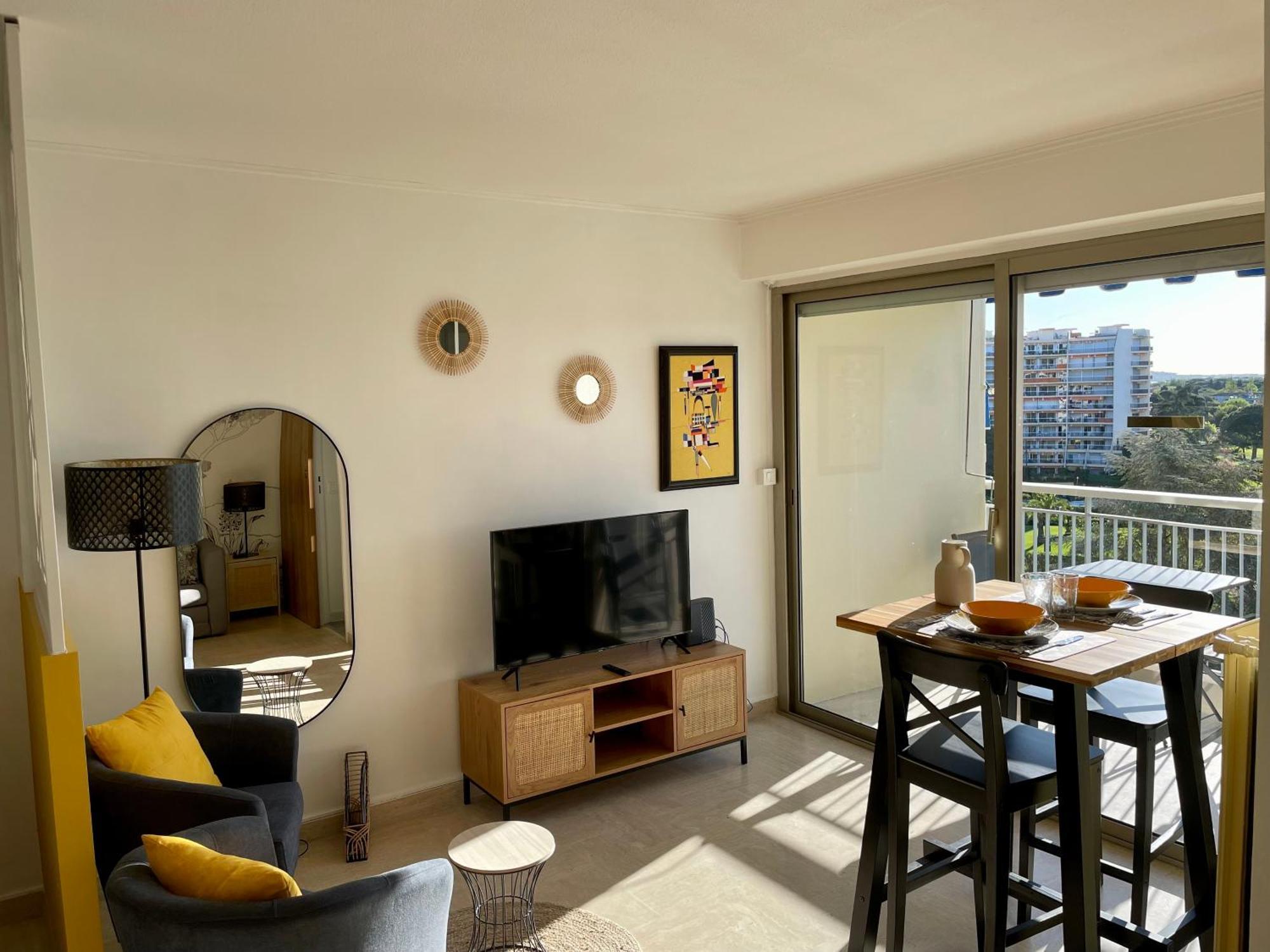 Studio Avec Vue Sur Marina Et Mer - 2 Adultes Et 1 Enfant Maximum 망들리유 라 나플 외부 사진